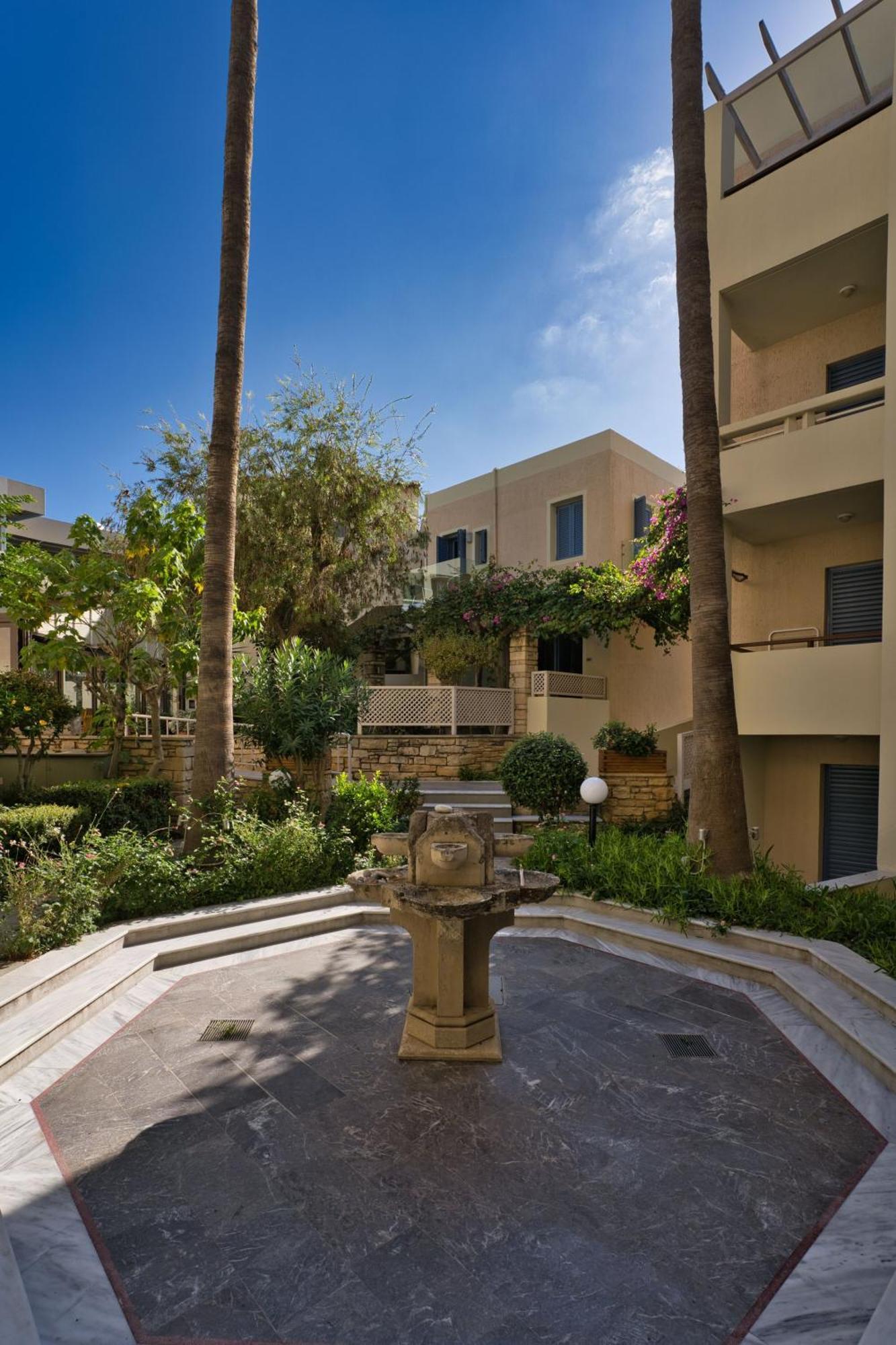 Pearl Beach Rethymno  Exterior photo